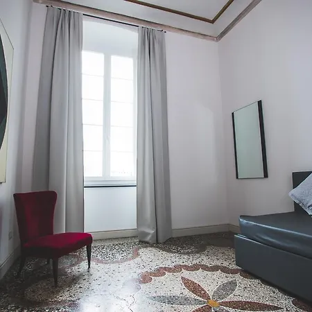 Πανσιόν 3 Chiavari