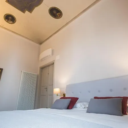 3 Guest house